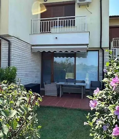 “golf And Sun” Family Ferienhaus Baltschik