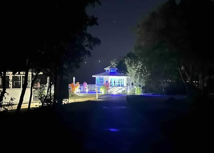 “golf And Sun” Family بالشيك